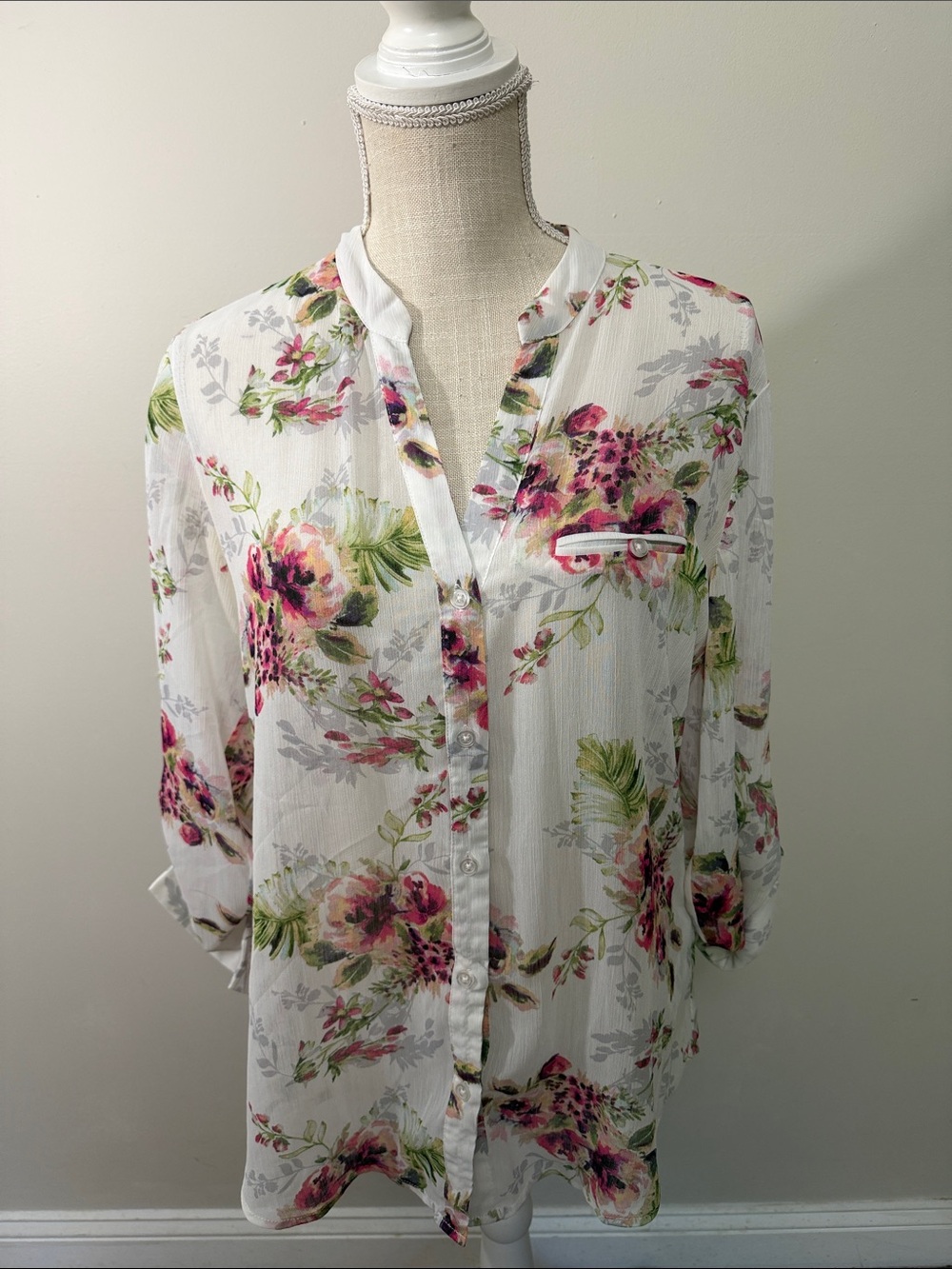 Kut from the Kloth Floral‎ Button-Up Blouse - White with Pink & Green